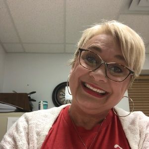 Meet your Posher, Kay